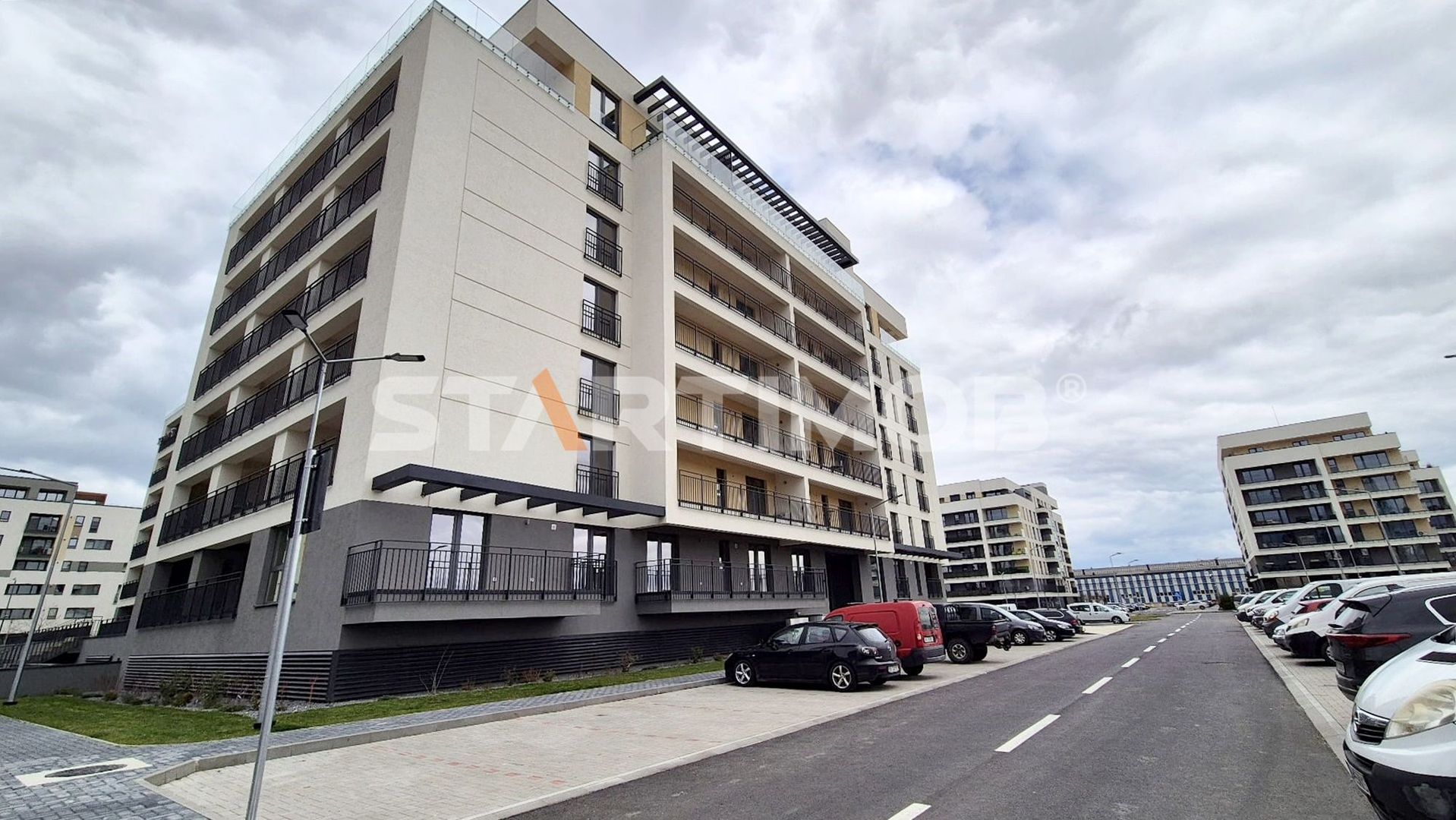 Apartament premium Coresi cu parcare subterana