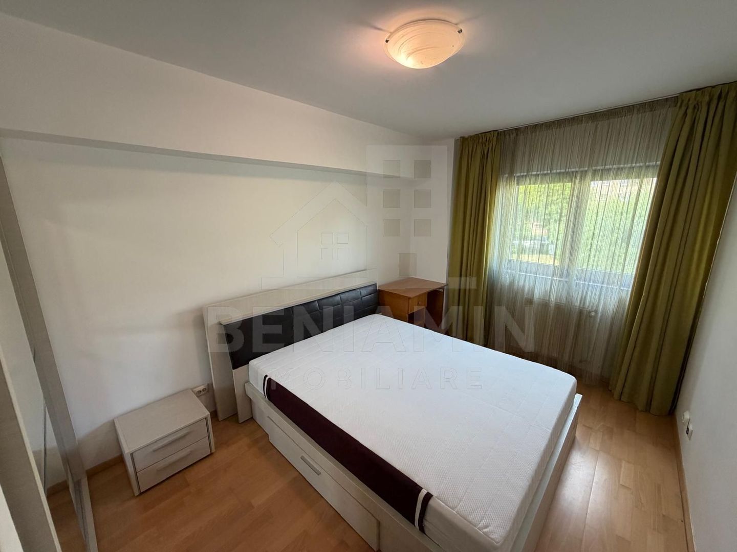 3 Camere-Decomandat-Boxa-Loc De Parcare-88mp-Etaj 1-Privilegio-Brasov - imaginea 5