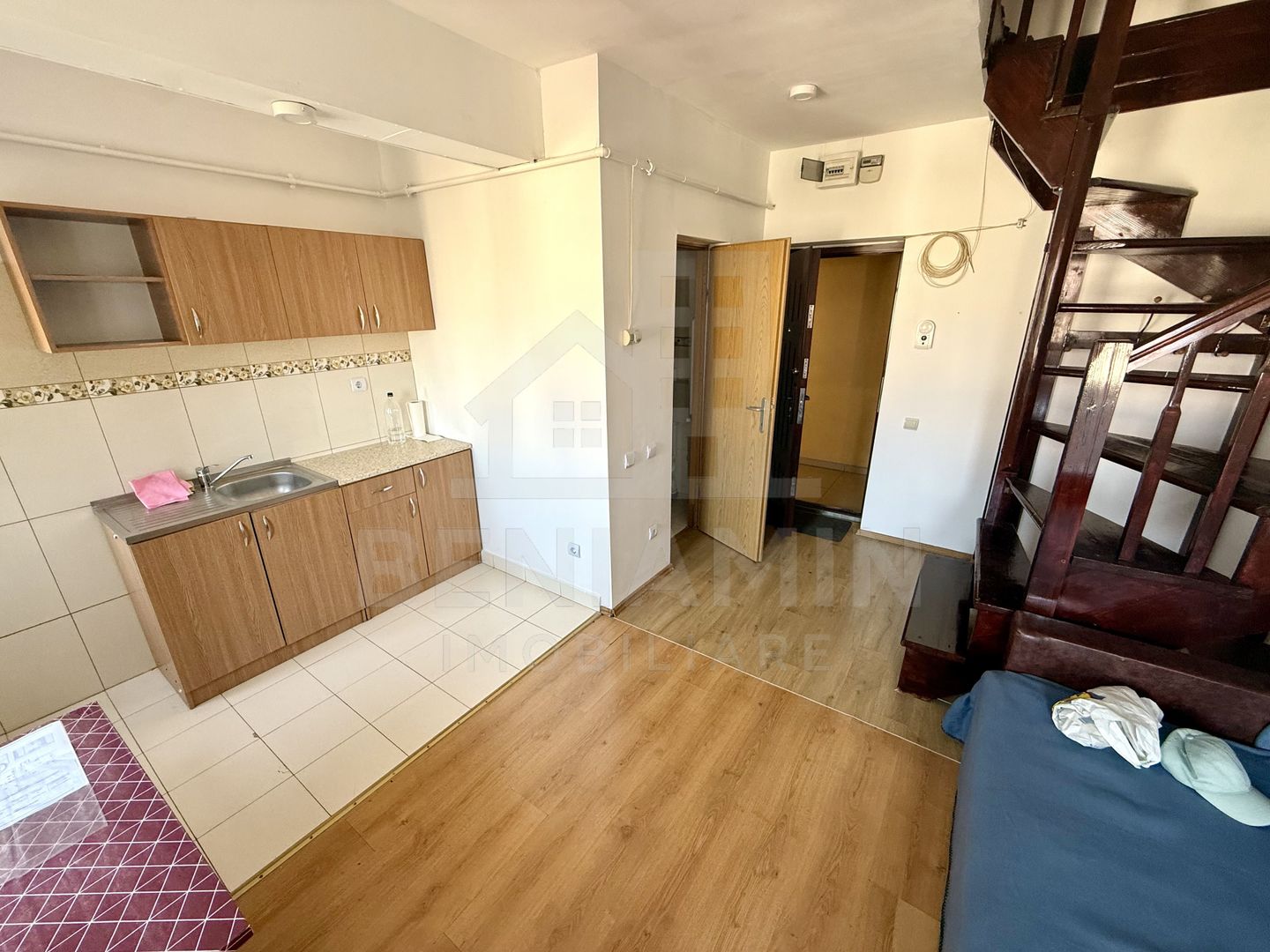 3 camere - 55mp - 2010 - centrala proprie - zona Garii - imaginea 4