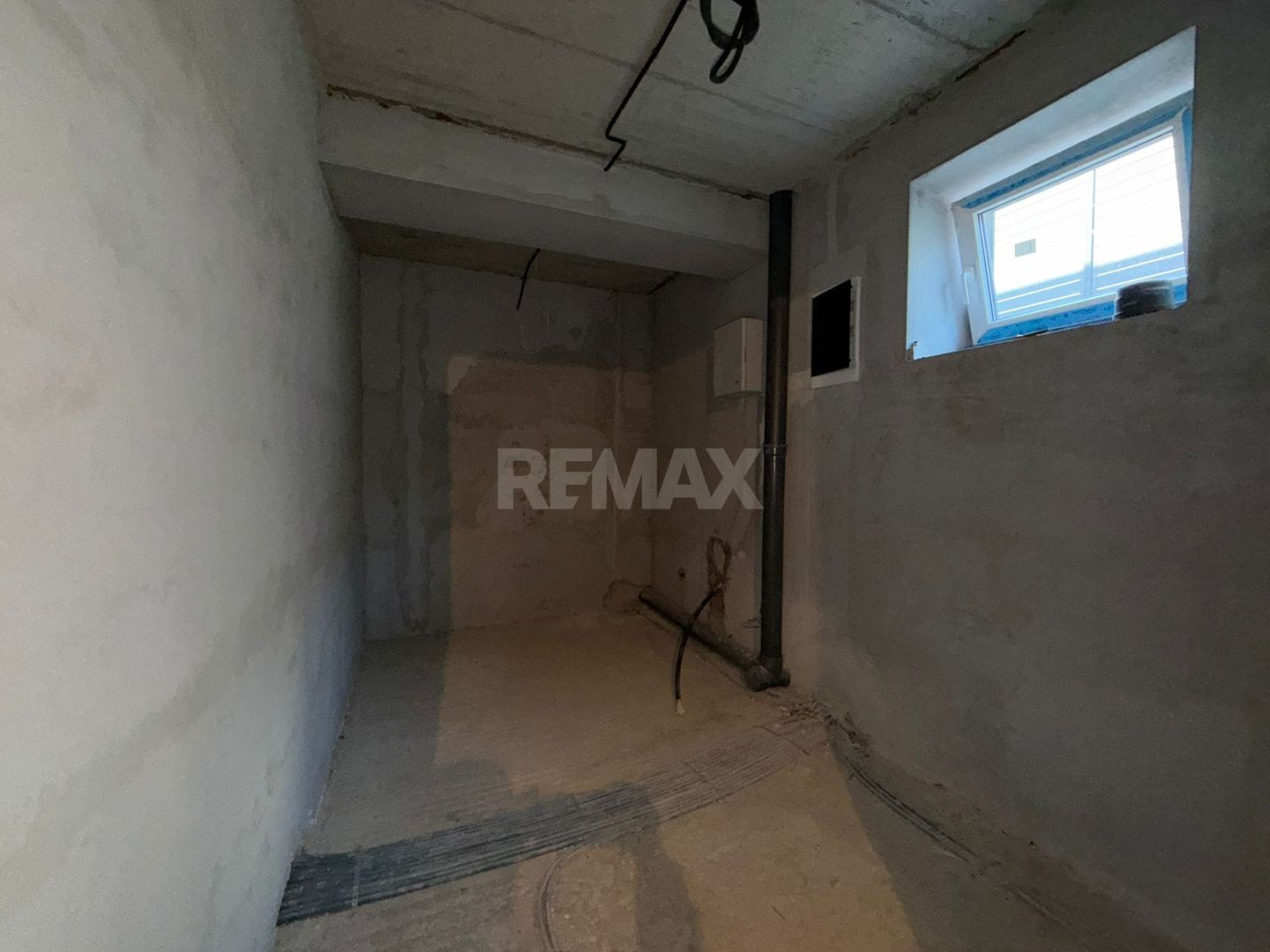 Duplex Hi-Tech 250 m2, Pașcani - imaginea 10