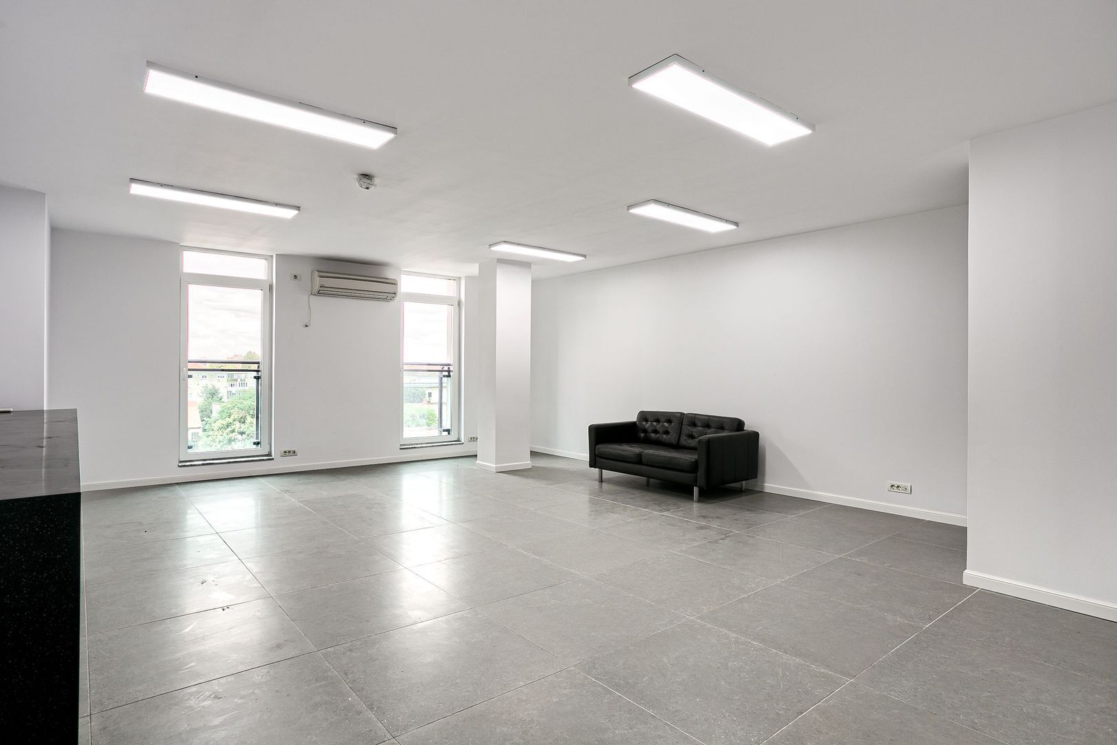 Imagine 5 - De închiriat Birou de Lux, Zona Centrlă, la Preț Promoțional