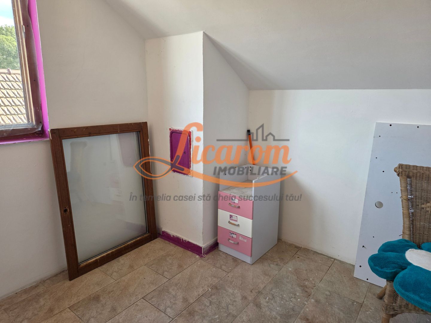 Garsoniera in casa, comuna Cristian,mobilata si utilata. - imaginea 9