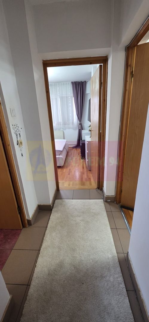 Apartamnet cu 2 cmere de vanzare in Campina