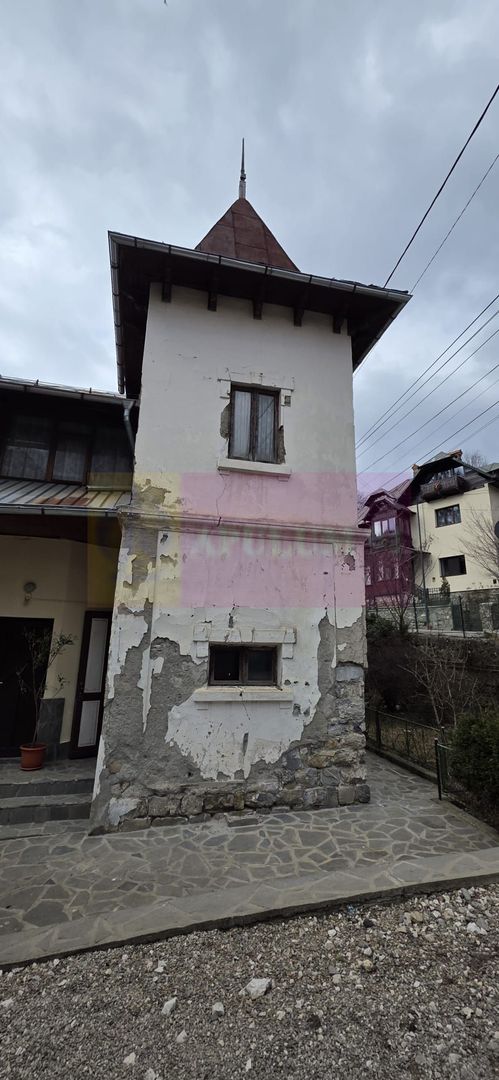 Etaj vilă istorică de vânzare în Sinaia – Zona Furnica