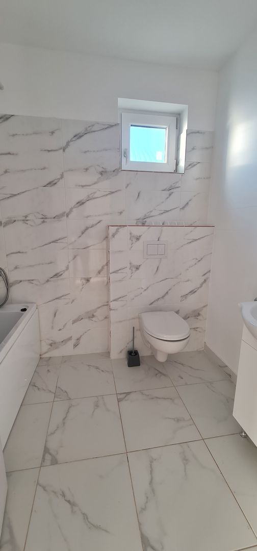 De inchiriat casa 4 camere bucatarie mobilata utilata Izvor - imaginea 12