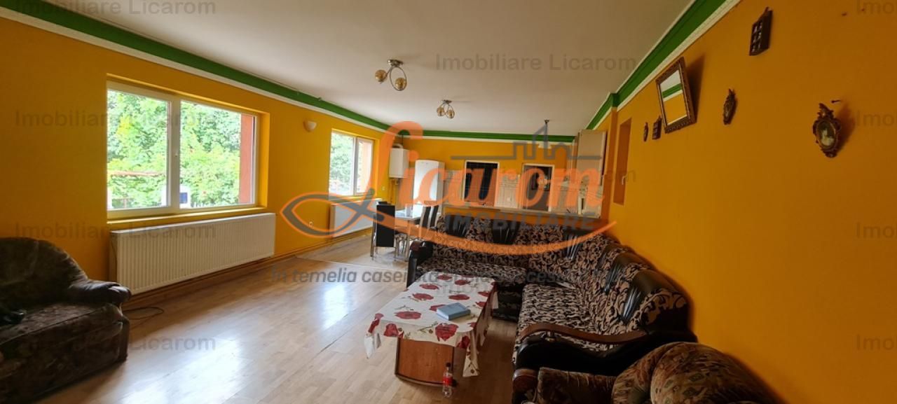 Casa individuala cu 2 apartamente, 6 camere,teren 403 mp,ASTRA. - imaginea 17