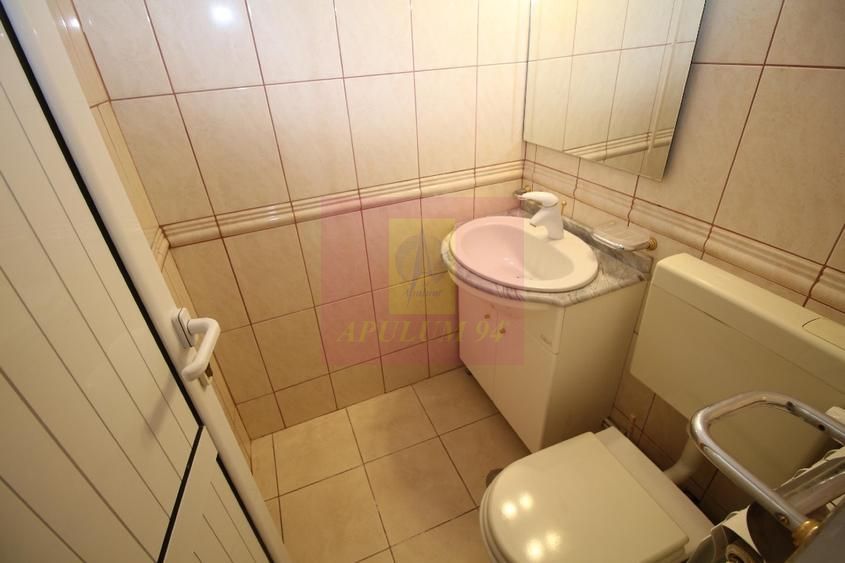 Apartament cu 3 camere de vânzare Decebal adiacent - imaginea 16