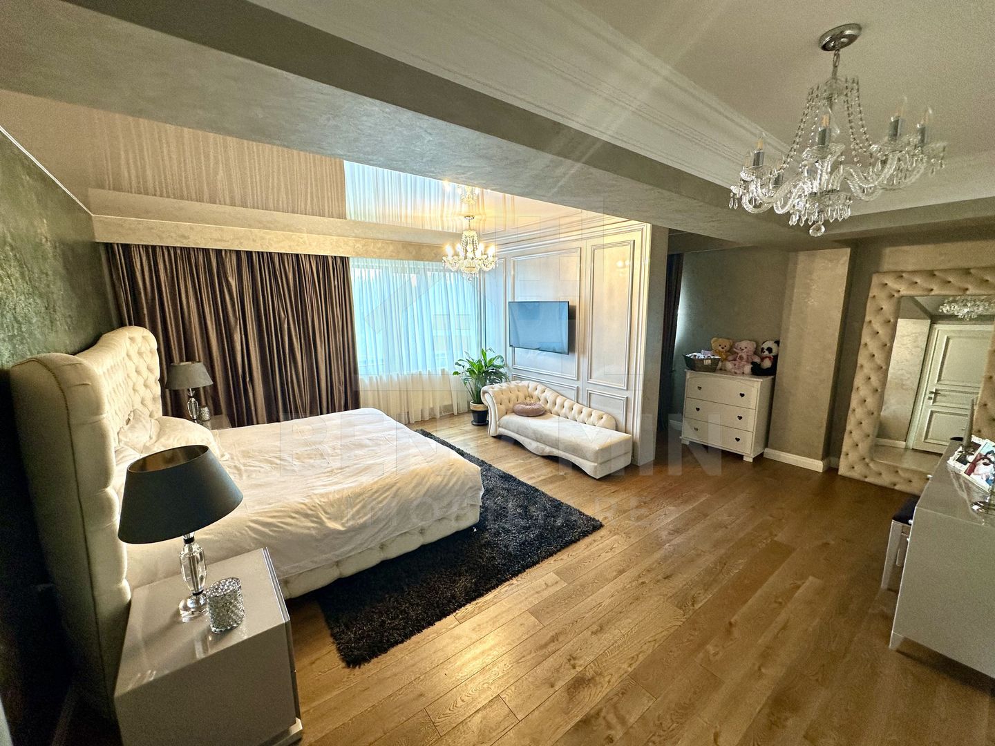 Vila impunatoare -Lux -Panoramic D+P+2 Hanul Doctorului 550mp util - imaginea 5