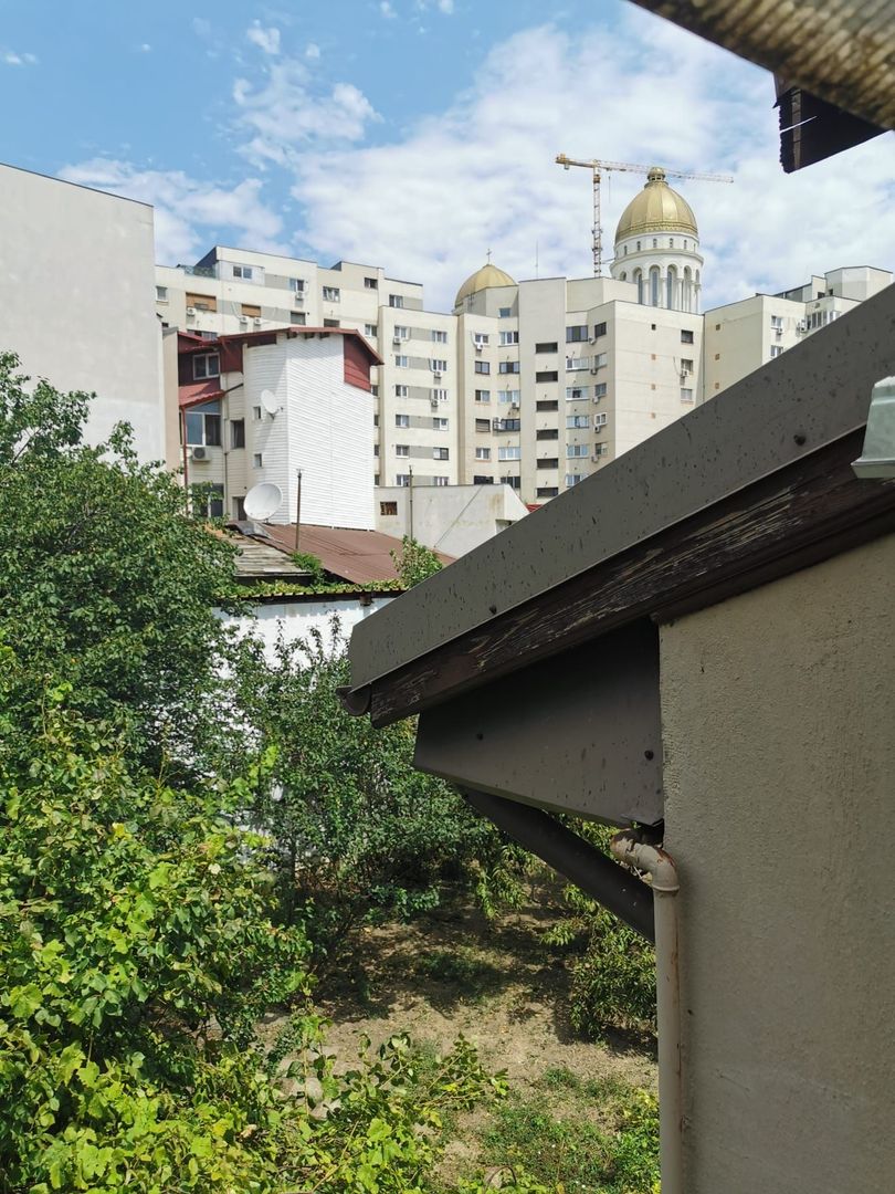 Cel mai ieftin teren central! -  strada Acvila nr 16.  -13 Septembrie - imaginea 3